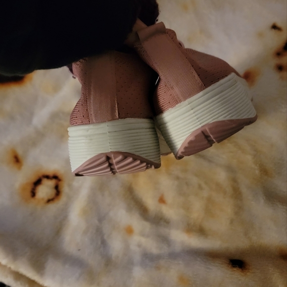 New Pink Slip On Sneakers Sz 12 - Picture 3 of 5